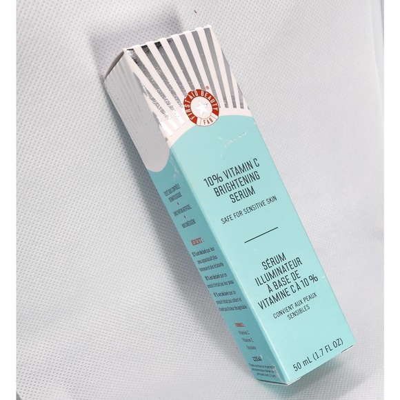 First aid beauty 10% Vitamin C brightening Serum - Picture 1 of 5